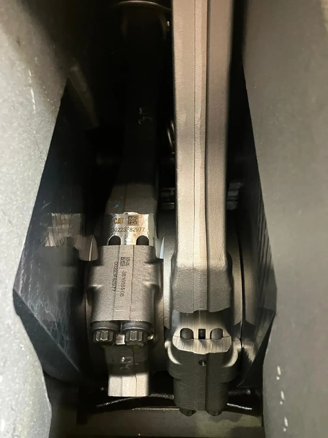 Gas generator used engine container
