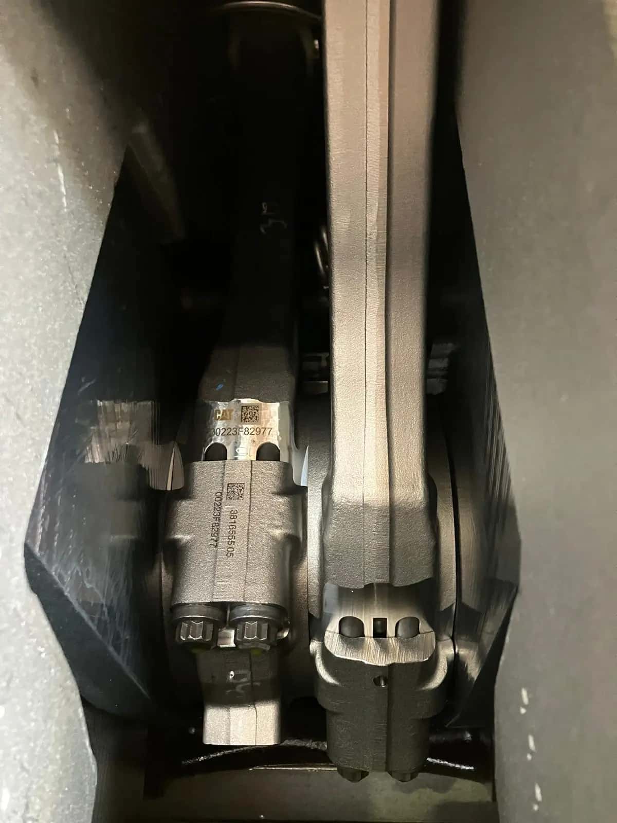 Gas generator used engine container